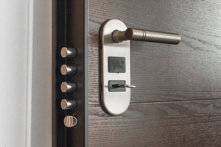 How a smart lock works on a door
