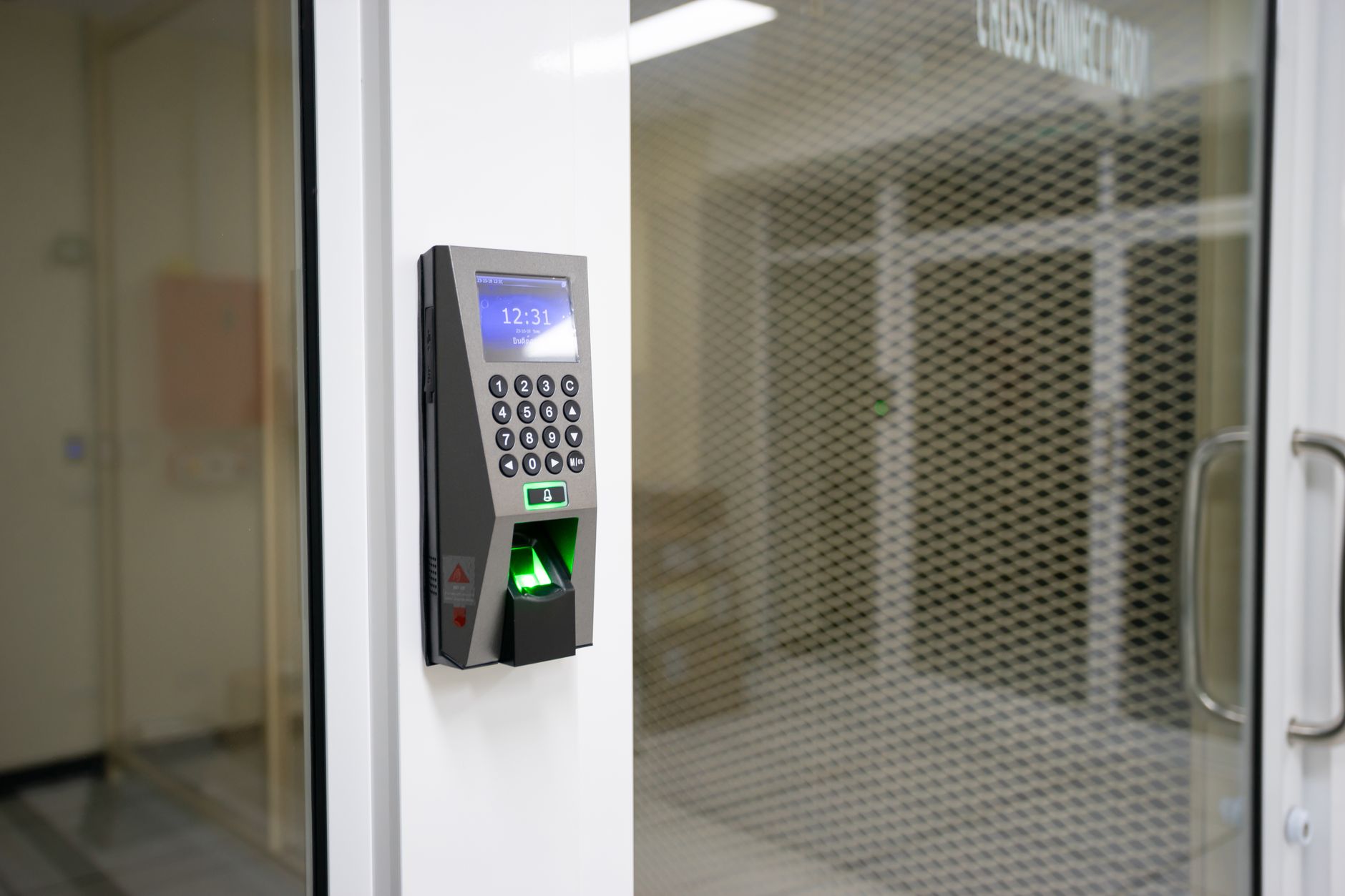 Fingerprint smart lock sensor for keyless entry on a modern door